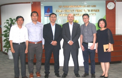 Tổng công ty DMC thúc đẩy hợp tác với Công ty Schlumberger